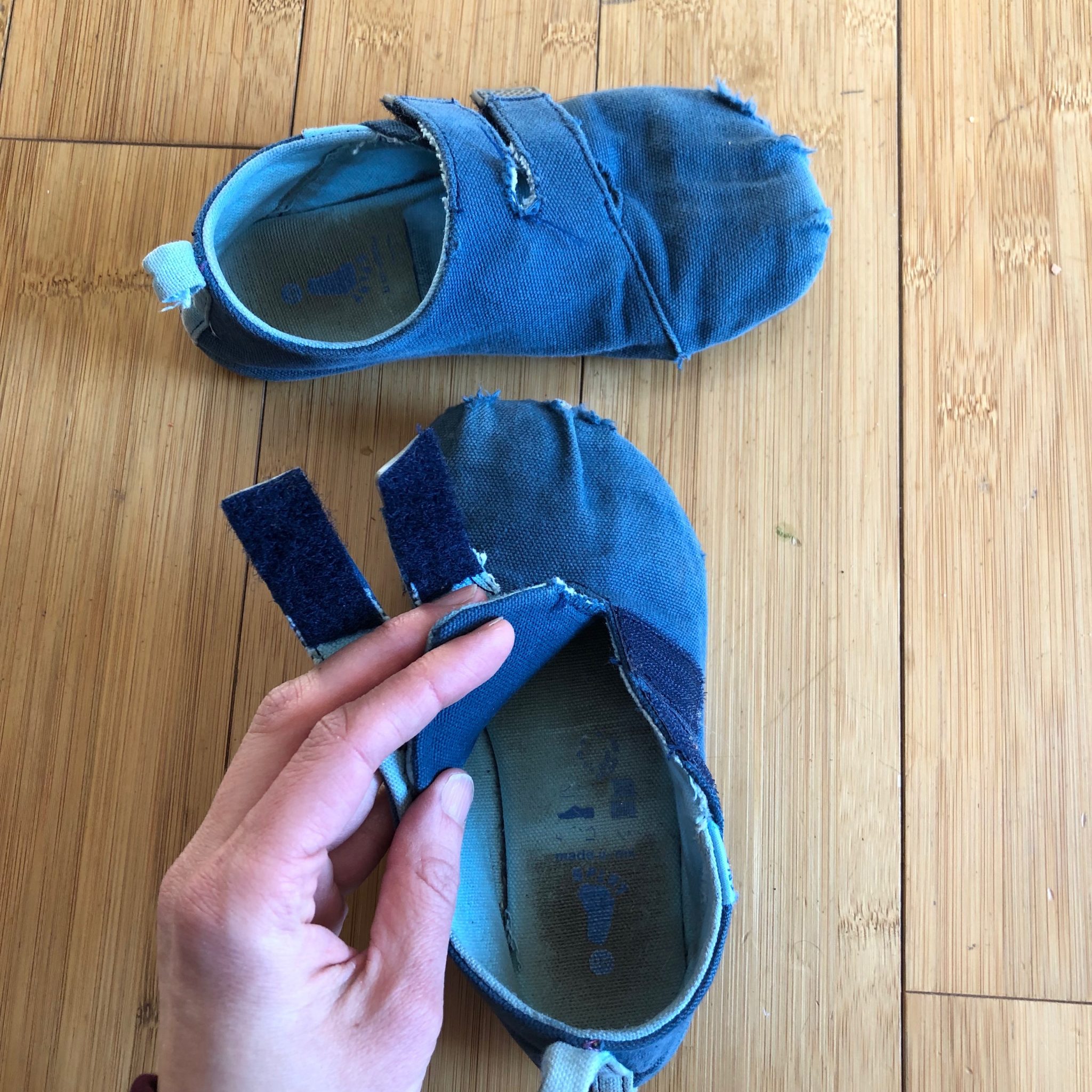 Splay Athletics Review - Affordable Barefoot Kids' Shoes | Anya's Reviews