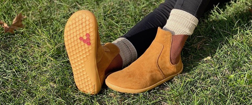 Vivobarefoot Fulham Review - A Barefoot Chelsea Boot | Anya's Reviews