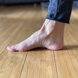 5 Simple Foot Exercises for Transitioning to Barefoot Shoes | Anya's ...
