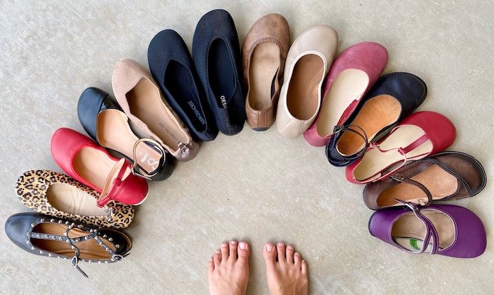 A variety of barefoot Ballet flats in an arch shape