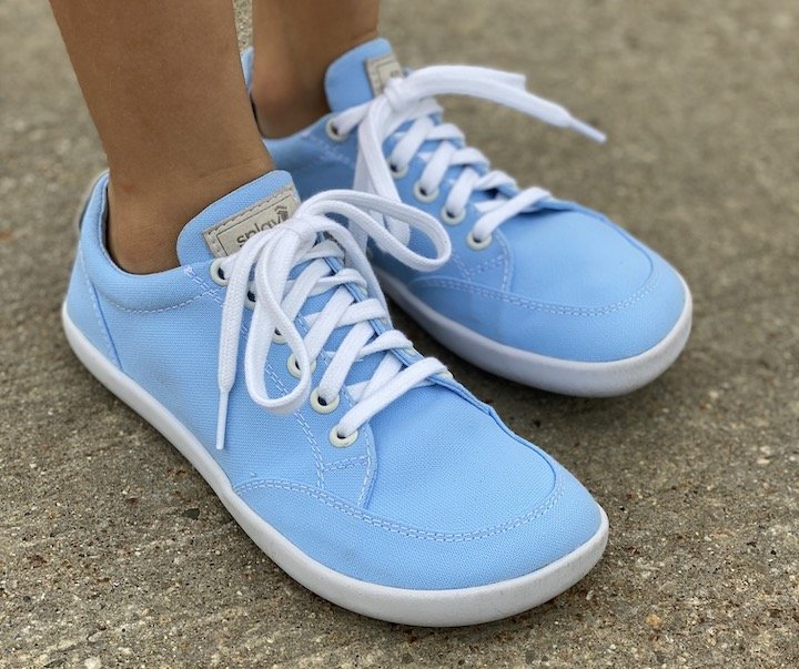 Front angled view of blue Splay Freestyle lace up sneakers