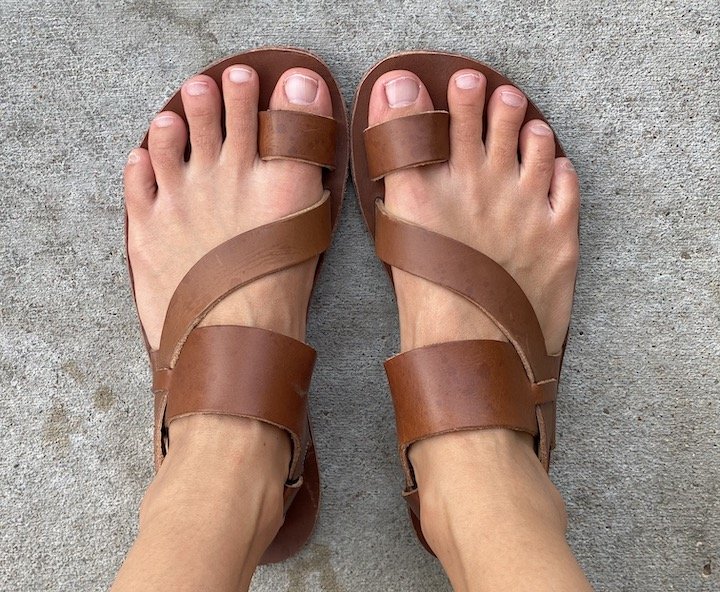 top down view of vivobarefoot Kuru II brown leather sandals