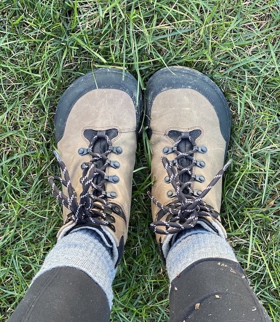 natural foot shape hiking boots