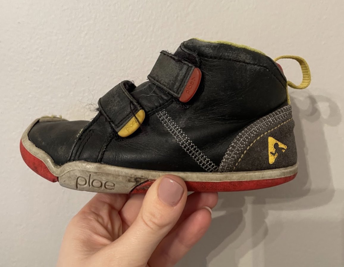 plae shoes on clearance