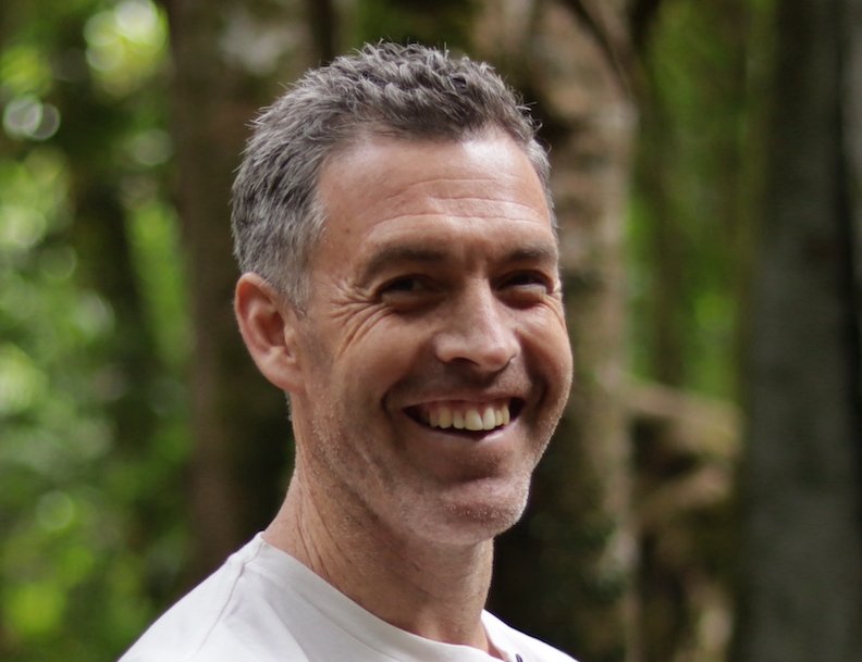 A head shot of natural barefoot friendly podiatrist Andy Bryant