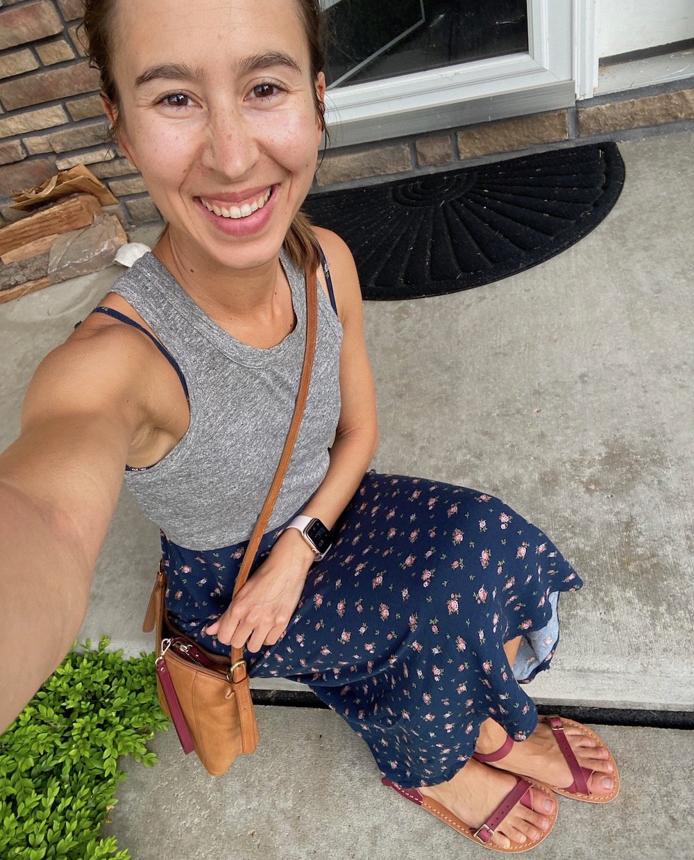 crupon sandals barefoot